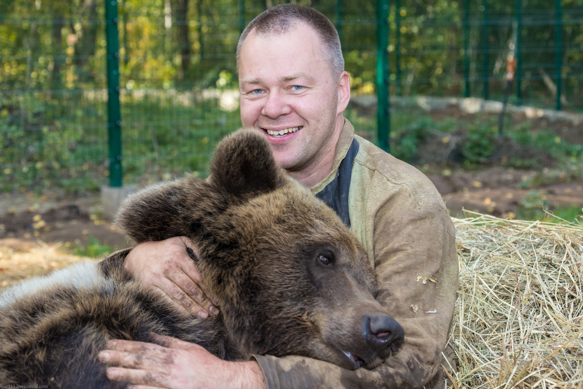 Андрей Иванов и медведь Мансур