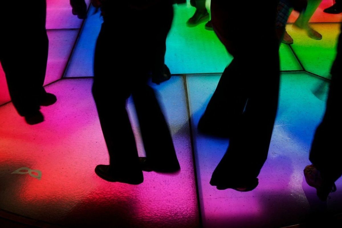 Simulated sex on dance floor