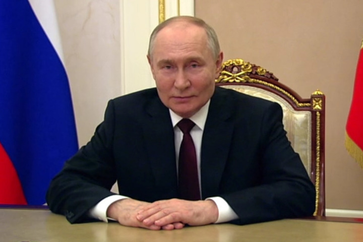 Президент России поздравил медиков с профессиональным праздником