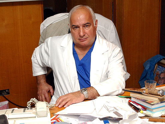 Сегодня в «МК» собственной персоной — главный онколог Минздрава России Михаил Иванович Давыдов. 