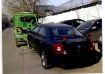 На эвакуируемые автомобили станут крепить магнитную "аварийку"