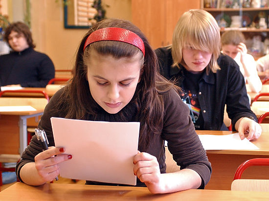 Школьники развили подозрительную активность по переводу в новый российский регион