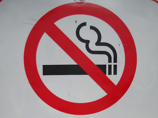 Сигаретный дым будет допускаться только на улице, на корабле либо в специальной комнате в жилом доме