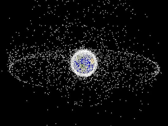 Американское космическое агентство НАСА разрабатывает методику уничтожения мусора, находящегося на земной орбите