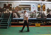 9 мая кассиры в московском метро наденут пилотки 