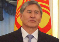 Киргизия перенесла парад Победы из-за визита президента Атамбаева в Москву