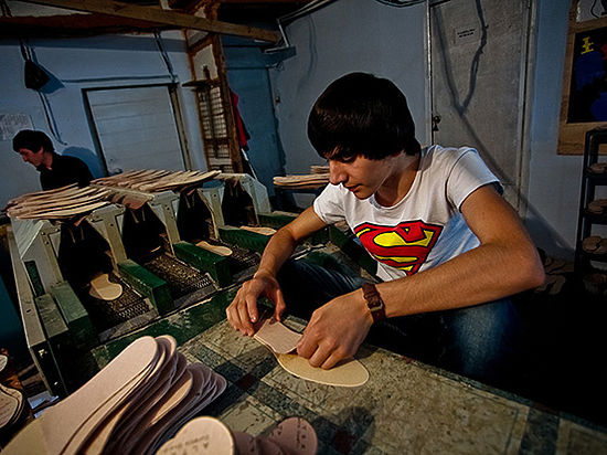 Дагестан – регион, где несмотря ни на что существуют стихийно образованные кластеры: мебельный, обувной, ювелирный и другие
