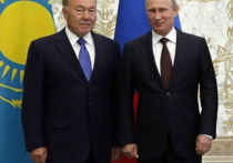 Путин поздравил Назарбаева с разгромной победой на выборах президента Казахстана