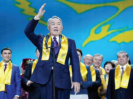 Нурсултан Назарбаев вспомнил свой “путь президента”
