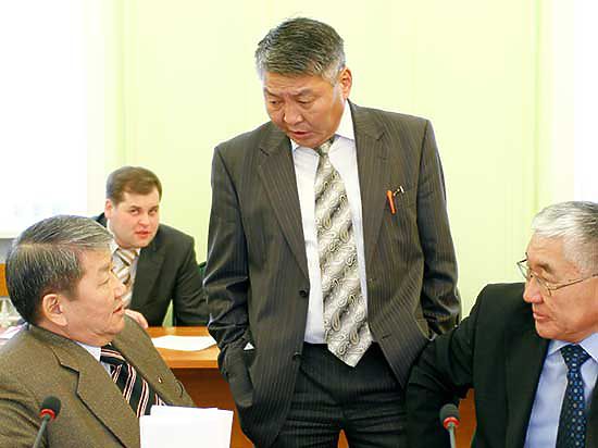 Депутат Народного Хурала отказал в поддержке коллектива «Улан-Удэстальмоста»