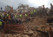 Потрясший Пакистан ураган достиг пострадавшего от землетрясения Непала
