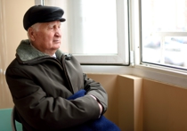 Ветерану из Луганска предлагают подождать российского гражданства пару лет