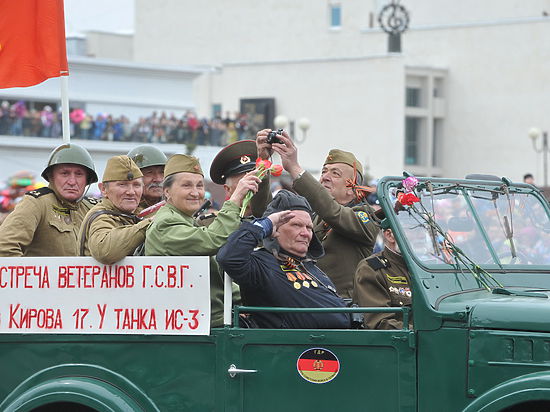 9 мая в Ижевске прошел Парад, посвященный 70-летию Победы в Великой Отечественной войне.