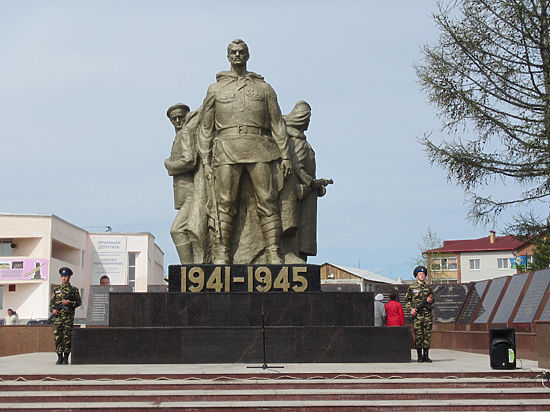 Пгт пышма. Пгт Пышма Свердловская область. Поселок городского типа Пышма Свердловская область. Памятники РП Пышма. Памятники в пгт Пышма.