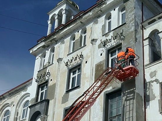 В Сортавале в преддверии Дня республики идет ремонт улиц, домов и дорог