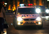 Московские полицейские разбились, погнавшись за "Мерседесом" посольства ОАЭ