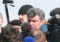 Это вброс: адвокат Дадаева прокомментировал "обнаружение" пистолета, убившего Немцова