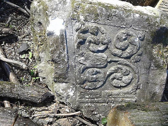 Местные жители возмущены сносом старинного кладбища-реликвии