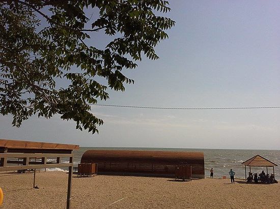 Всего в Дагестане расположено одиннадцать пляжных зон, и ни одна из них не функционирует в рамках закона