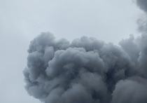Украинский "экоцид": на нефтяном заводе в Кременчуге произошел взрыв