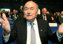 Блаттера попросили остаться во главе ФИФА