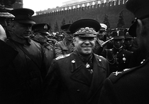 На Параде Победы маршал Жуков допустил две ошибки