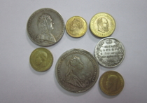 В Талдомском районе Подмосковья мошенники выдавали за клад сувенирные монеты