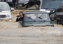 МВД Сочи сообщило о погибшем при наводнении, МЧС уточняет данные