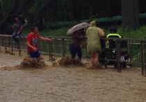 Катастрофическое наводнение в Сочи и Адлере вызвало масштабные разрушения