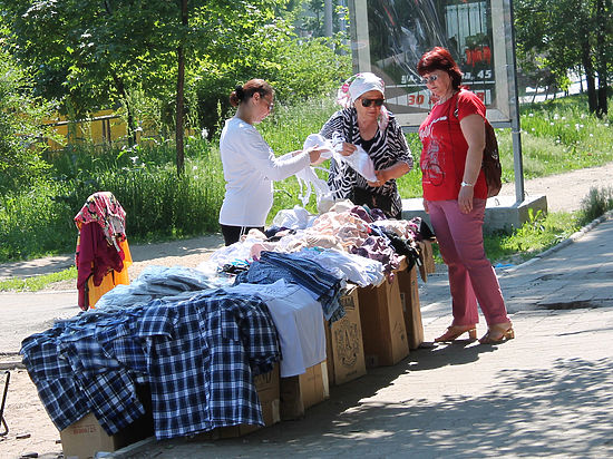 Из года в год на улицах Хабаровска появляются незаконные торговцы
