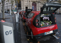 Как в Париже борются за чистый воздух: от солнечных батарей до электромобилей