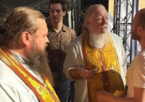 Как православные активисты устроили потасовку на юбилее "Серебряного дождя"