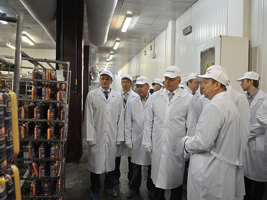 Виктор Назаров обсудил  с руководством группы компаний «Продо» модернизацию «Омского бекона»