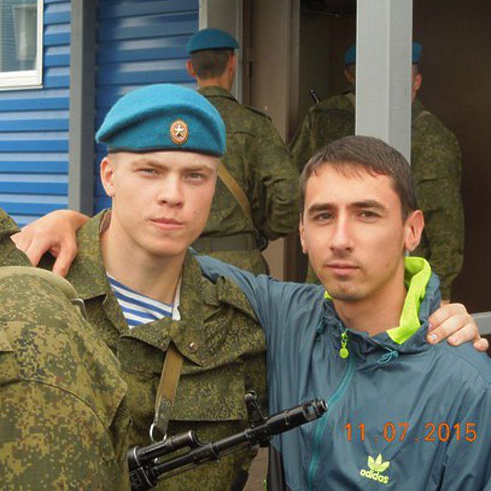 Погибшие в казарме под Омском гордились званием десантников в соцсетях 