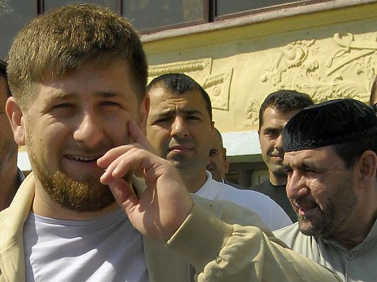 Глава Чечни заявил мусульманам, что, позволяя своим женщинам вкалывать его под кожу, они совершают грех 