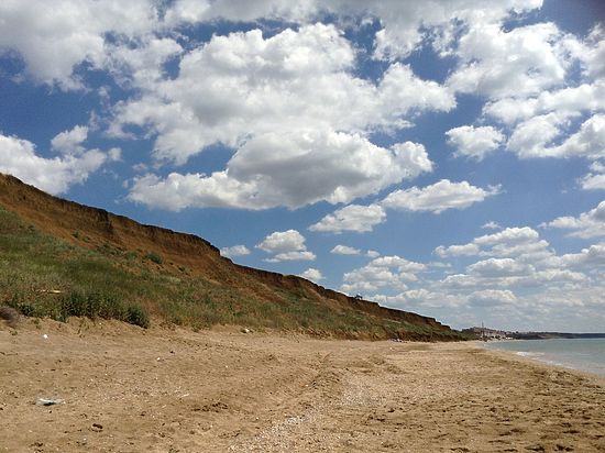 «МК в Крыму» составил пляжный рейтинг для любителей тихого отдыха у моря