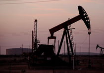 Цены на нефть растут в ожидании данных об американских запасах 