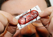 Запретом на презервативы прикрыли возможный медицинский коллапс