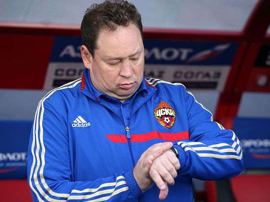 Главный тренер ЦСКА официально возглавил национальную команду