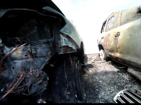 В столице ДНР подожгли шесть машин ОБСЕ, а «Азов» на самолете летает в Широкино