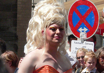 Гей-туризм как брендинг Одессы: город-герой готовится к параду ЛГБТ