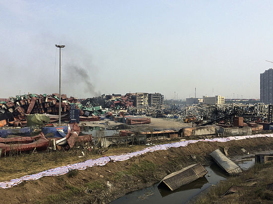 Эвакуировавшиеся требуют компенсации от Пекина