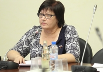 Депутат объяснила предложение сажать за «неправильный» гимн России своим смущением 
