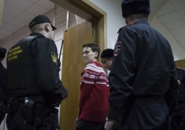 Ходорковский и Навальный раздадут политзаключенным по 100 тысяч рублей