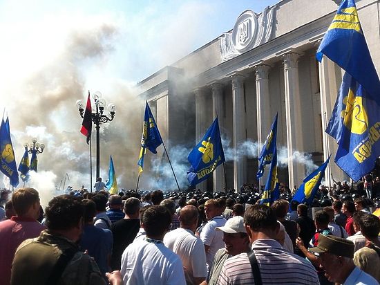 Кровавые события в Киеве: десятки раненых, один погибший