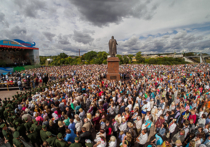 Возвращение к истокам: патриарх Кирилл открыл памятник князю Владимиру