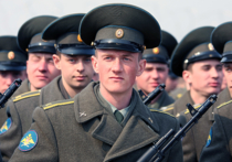 Раз в неделю курсанты главного десантного училища в Рязани будут общаться не по-русски