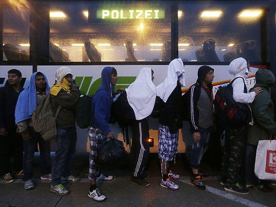 В настоящее время в Австрию прибыли уже 4 тыс беженцев