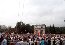 В Молдове проходят крупнейшие за последнее время акции протеста