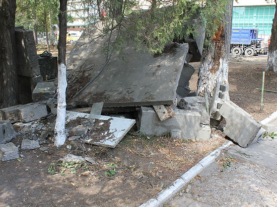 На днях в Махачкале (на территории ДНЦ РАН) была разрушена сейсмометрическая опорно-наблюдательная станция 
